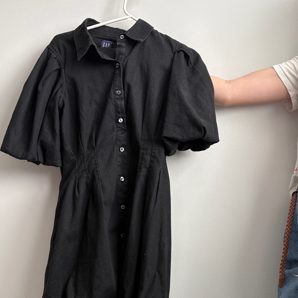 GAP Elegant Black Puff Sleeve Dress